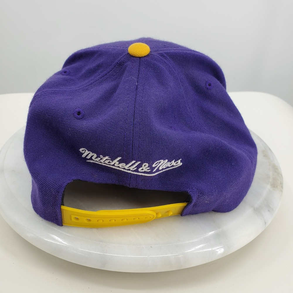 Mitchell & Ness Los Angeles Lakers Snapback Hat Purple Yellow Hardwood Classics - Picture 13 of 13